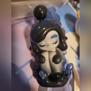 Popmart Chaka Sink figure